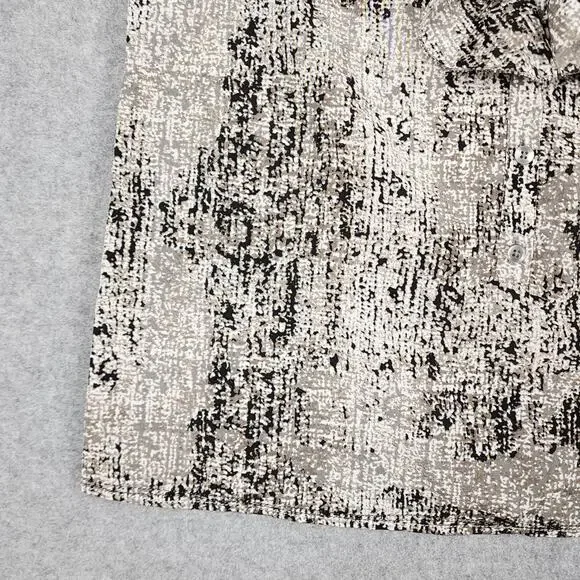 Mossimo Women's V-Neck Sleeveless Flutter Blouse Geometric Pattern Size Large - Picture 6 of 10